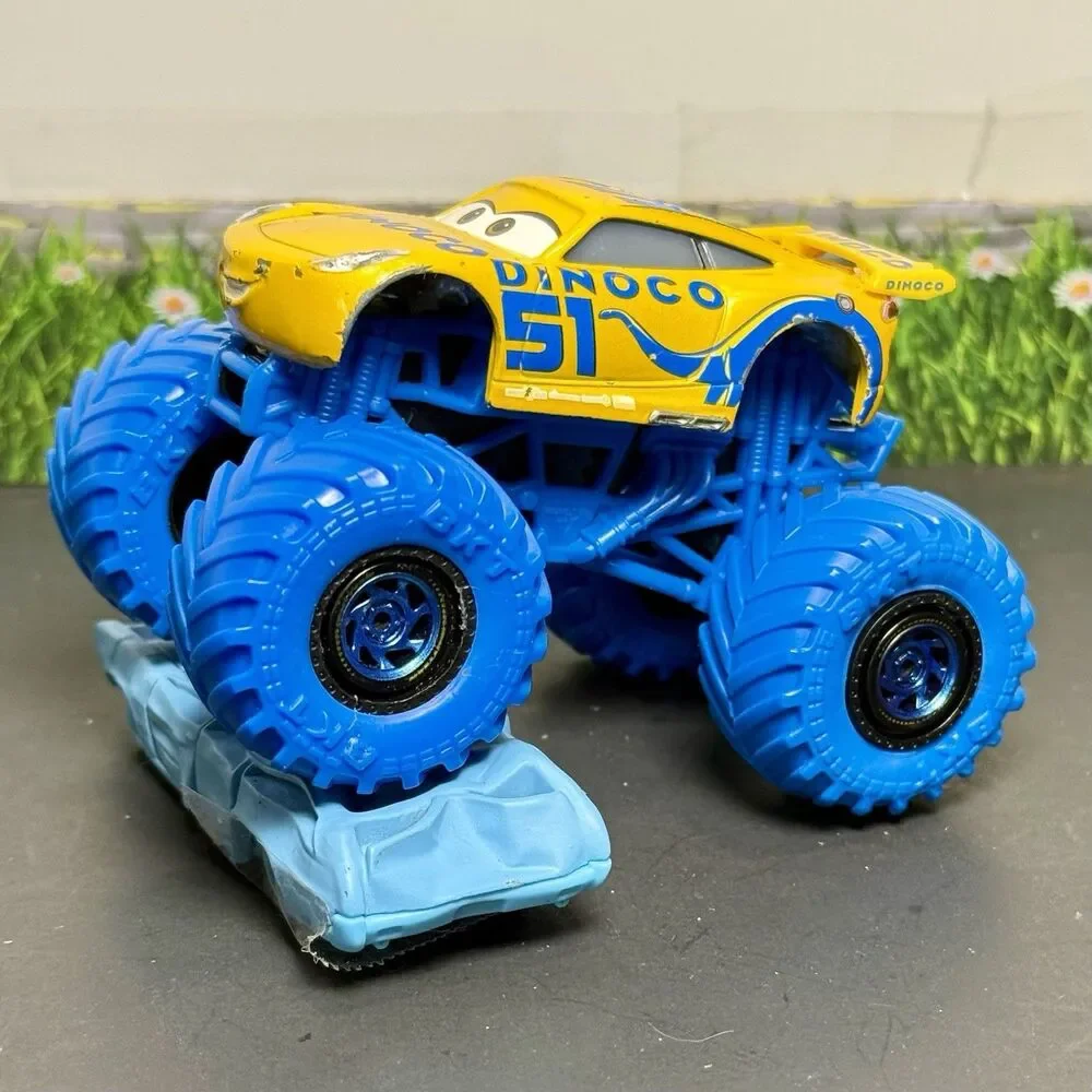 Disney Pixar Cars Custom Monster Truck Cruz Ramirez Monster Jam 1:64 See Photos